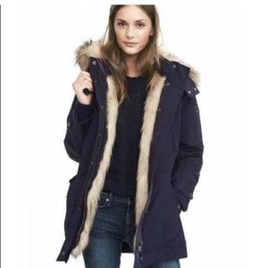 Banana Republic Navy Parka with Faux Fur Trim Size Small